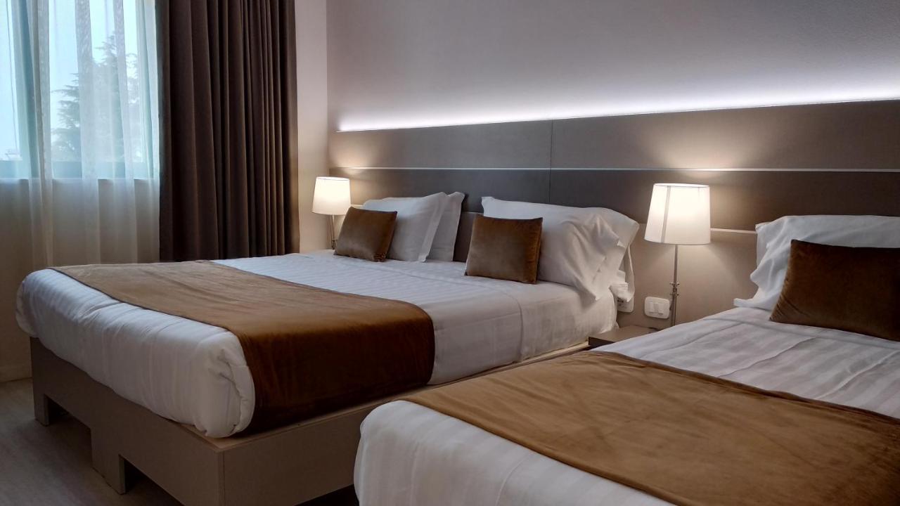 סן מאורו טורינזה Hotel Glis מראה חיצוני תמונה