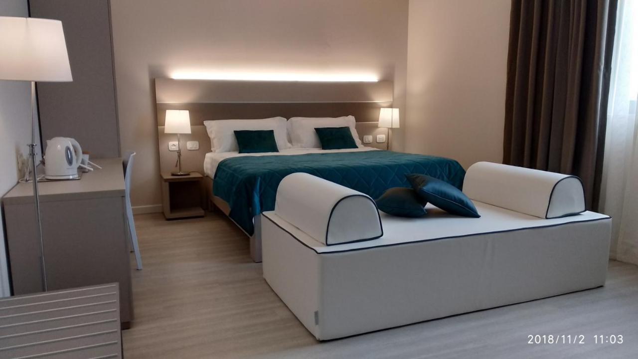 סן מאורו טורינזה Hotel Glis מראה חיצוני תמונה