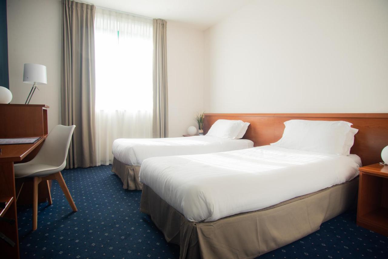 סן מאורו טורינזה Hotel Glis מראה חיצוני תמונה